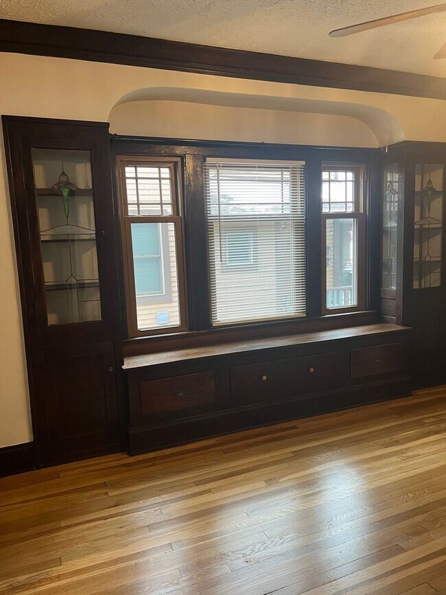 Photo - 2465 W11 Unit DOWN