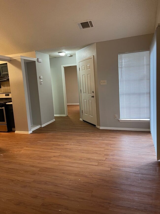 Photo - Leafield - JLCC Unit A