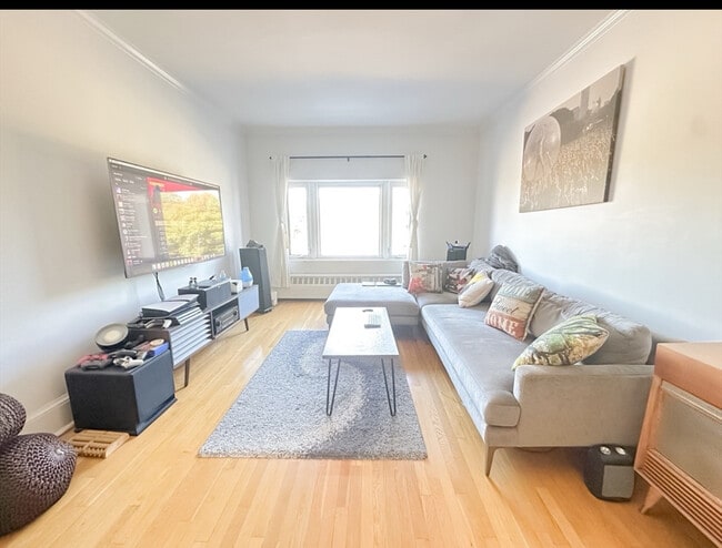 Photo - 16 White Street Pl Unidad 3##