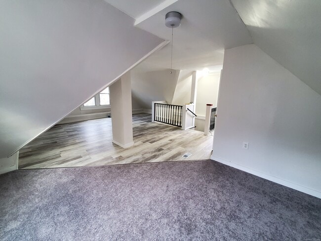 Photo - 402 Huntington St