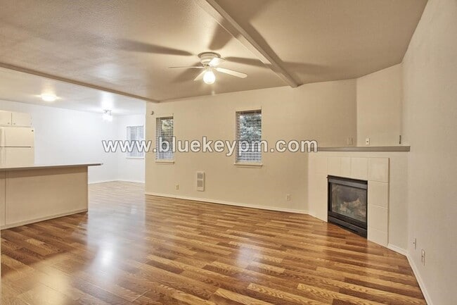 Photo - 5313 NE 66th Ave