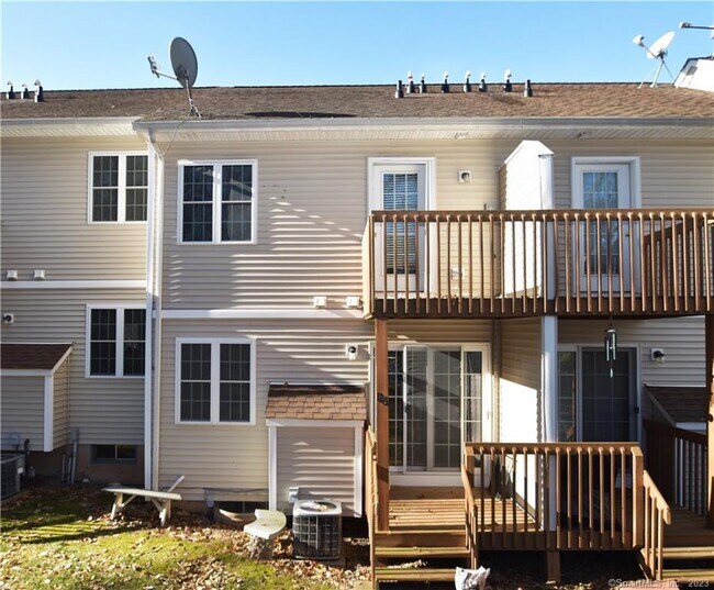 126 Marjorie Ln Condo Unit 126C Condo for Rent in Manchester, CT