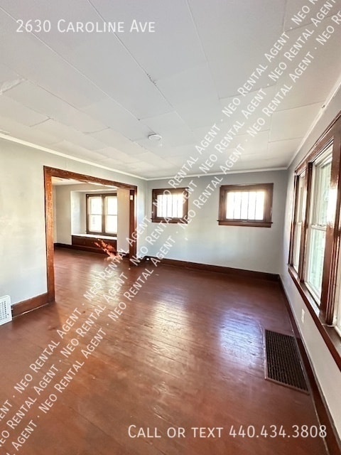 Photo - 2630 Caroline Ave