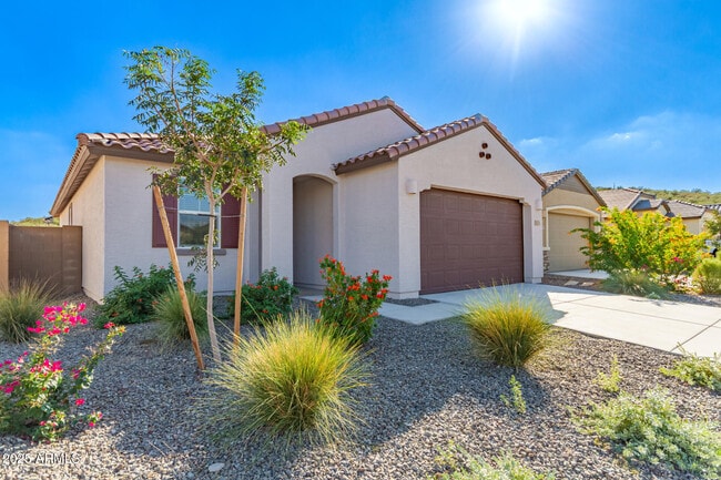 Photo - 3233 Juniper Cyn Dr