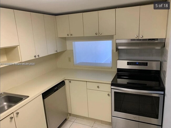 Photo - 9970 SW 88th St Unit 914-9