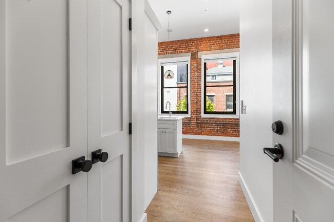 Photo - 101 Richmond St Unit 206