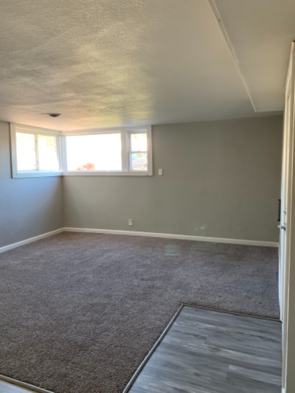 Building Photo - 227 E 35th St