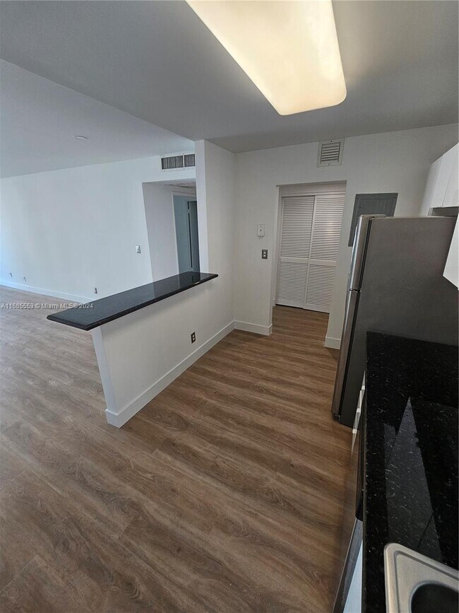 Photo - 1 bedroom in Sunny Isles Beach FL 33160