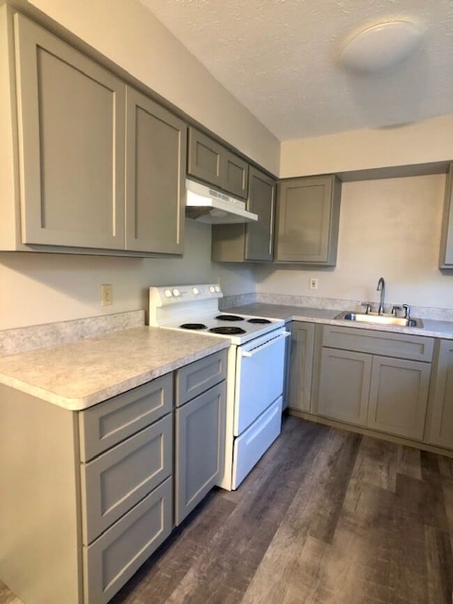 Photo - dj Unit 40 B