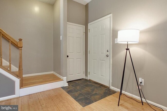 Photo - 3400 Oak W Dr