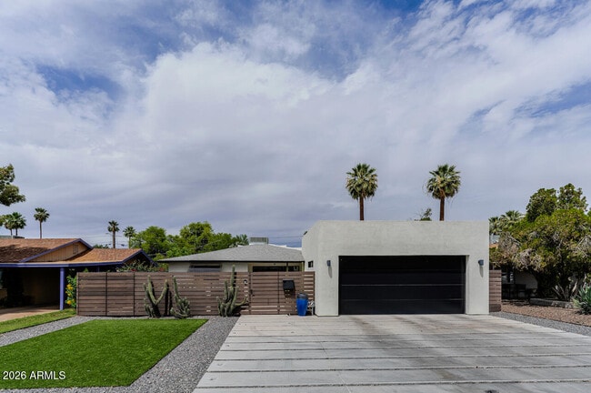 Photo - 2220 E Weldon Ave