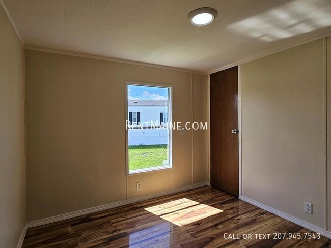 Photo - 167 F St