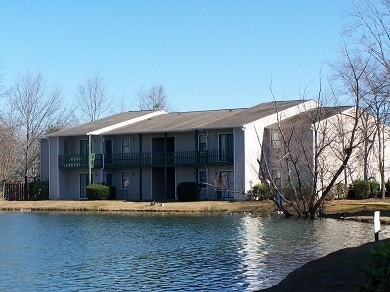 Lake Vista - Lake Vista Apartments