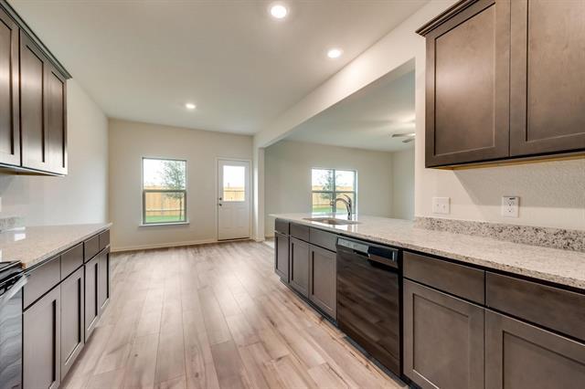 Photo - 644 Aqueduct Dr