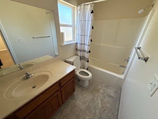 Photo - 2409 Cactus Ave