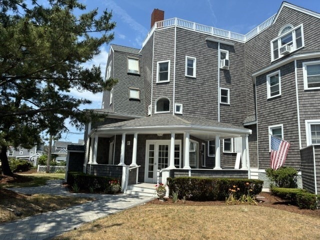Building Photo - 175 Beach Ave Unit 1