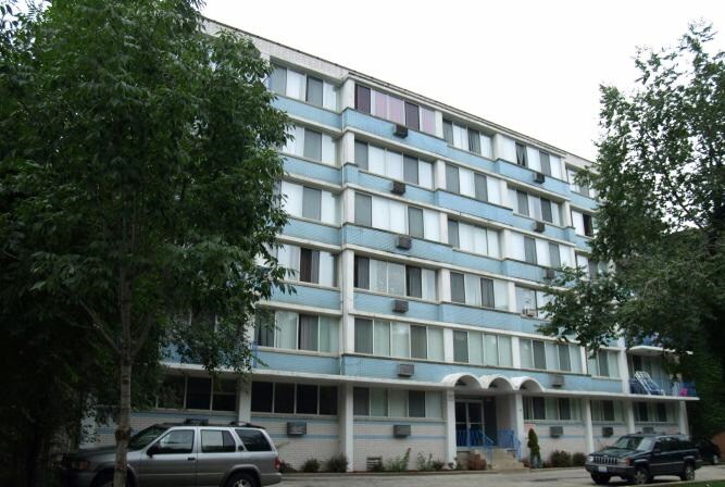 Crescent Drive Apartments - Crescent Drive Apartments