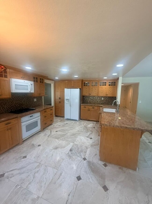 Photo - 526 Trailridge Dr