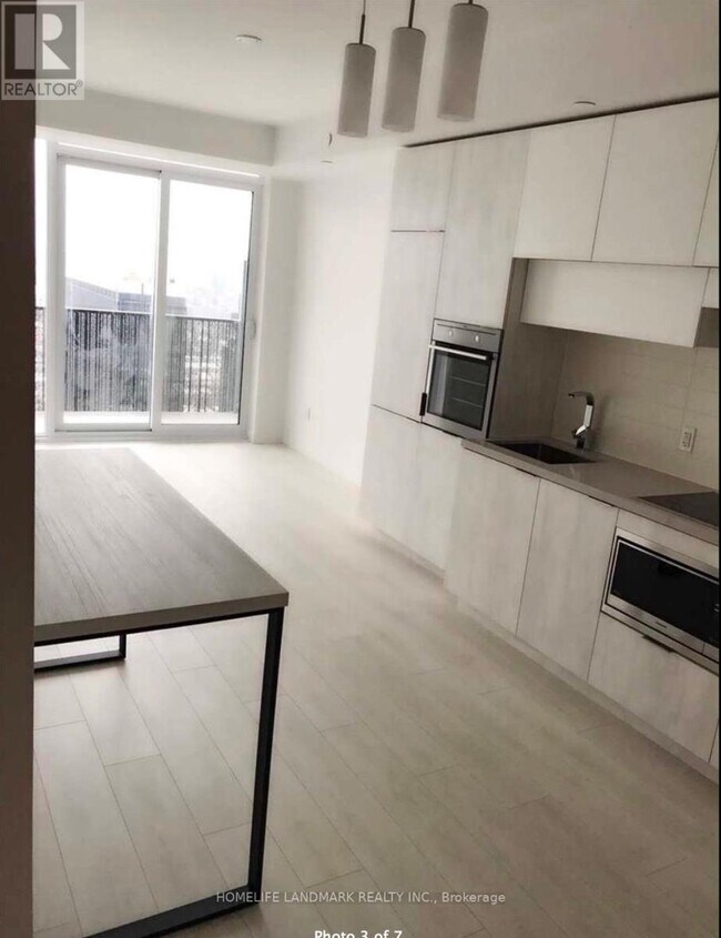 Photo - 8 Eglinton Ave E Unit 1912