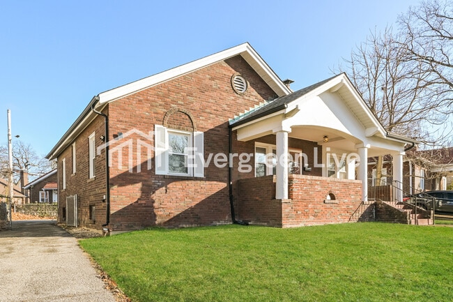 Photo - 316 N Hills Dr