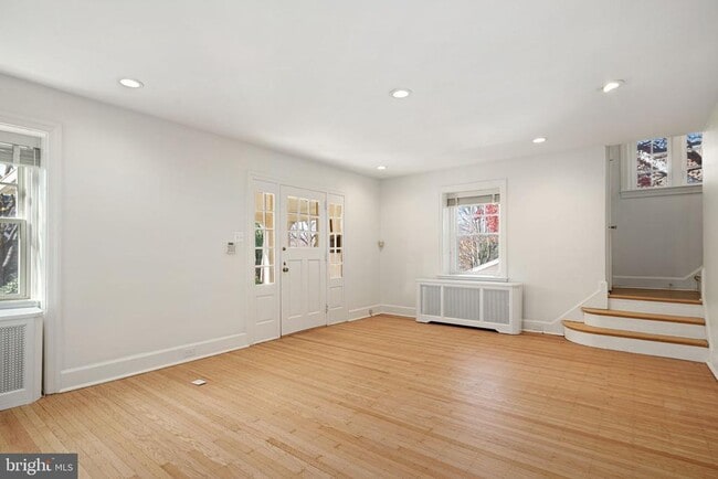 Photo - 713 Kenmare Rd