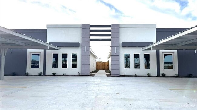 Building Photo - 13 S 43rd St Unit 1