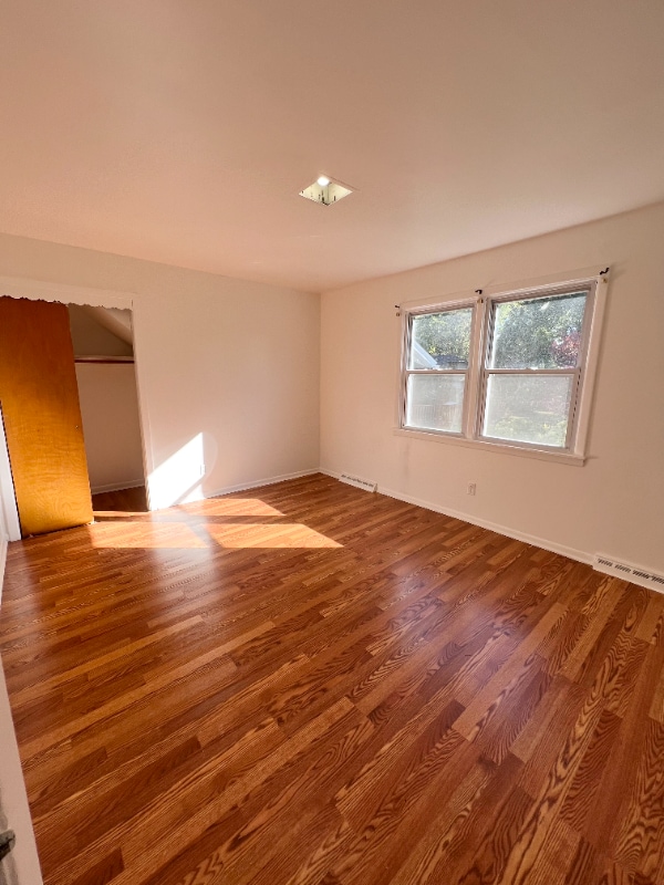Photo - 88 Pinewood Ave Unit 2