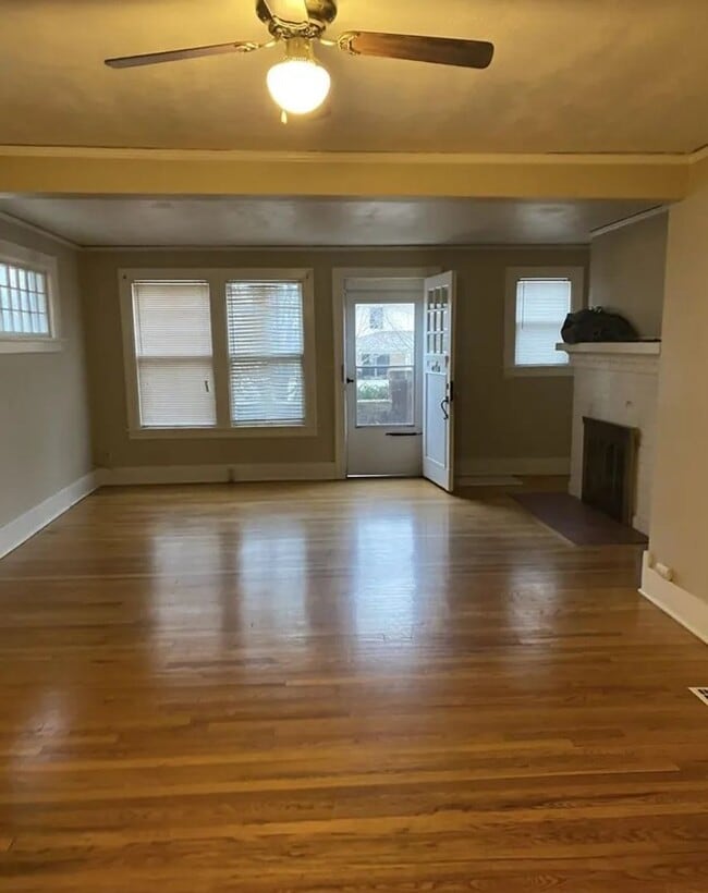 Building Photo - 4918-4920 California St Unit 4918 California St