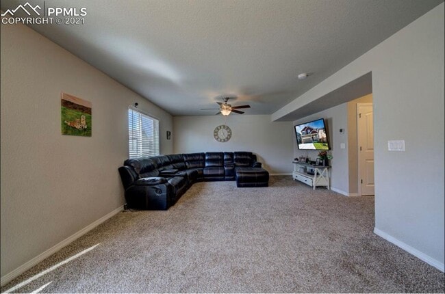 Photo - 6673 Galpin Dr