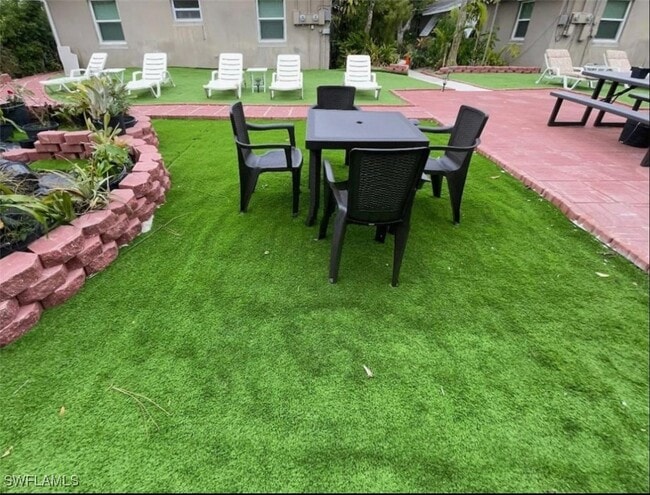 Building Photo - 1136 Michigan Ave