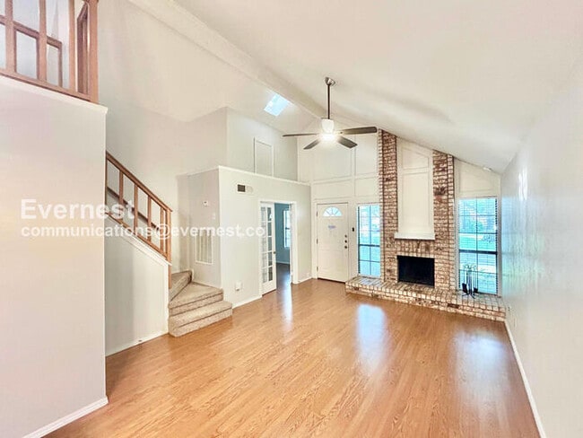 Photo - 2992 Harbinger Ln