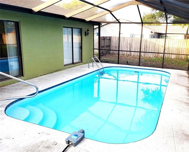 Photo - 4284 Everett Ave