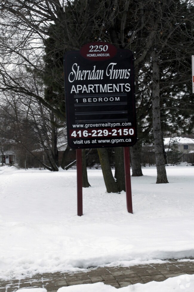 Photo - 2185 Sheridan Park Dr