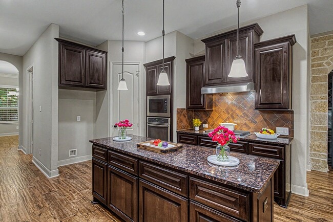 Photo - 17430 Aberdeenshire Dr