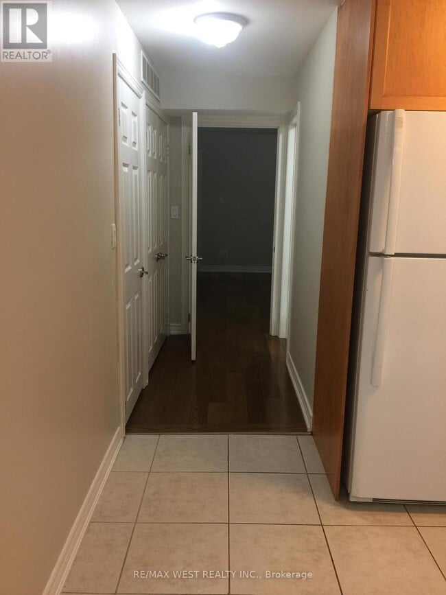 Photo - 150 Wiltshire Ave