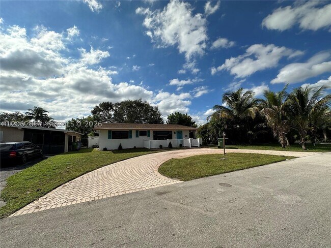 7880 NW 11th St