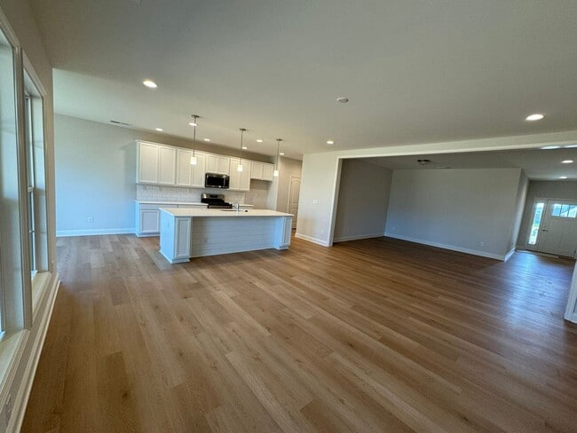 Building Photo - 3603 Waltham Dr