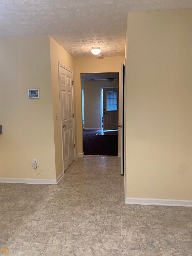 7200 Grosbeak St Townhome Townhome Rental in Union City GA