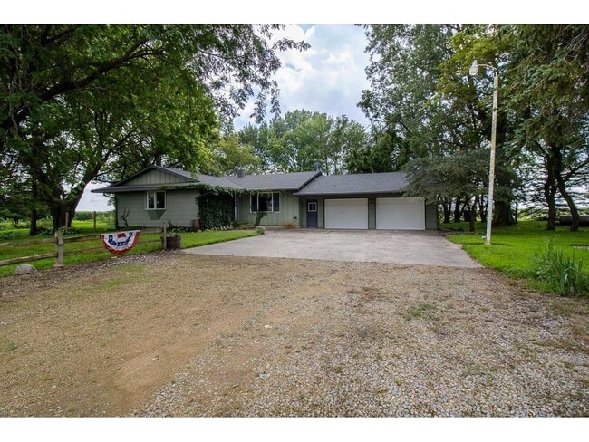 Building Photo - 11197 608th Ave