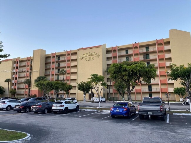 Building Photo - 9455 W Flagler St Unit C308