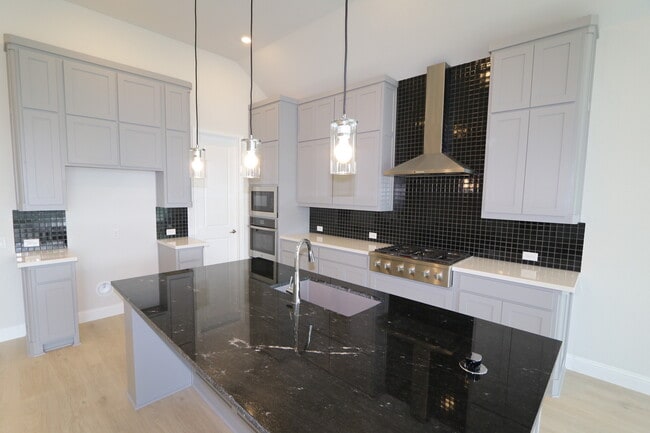 Photo - 1323 19th St