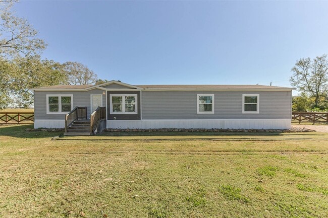 Building Photo - 1566 County Rd 610