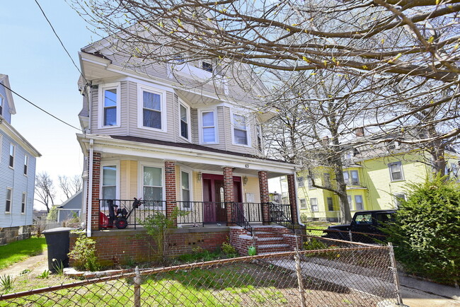 Photo - 63 Stanton St Apartments Unit 1