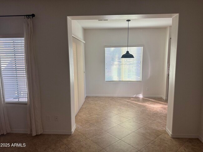 Photo - 3670 E Zachary Dr