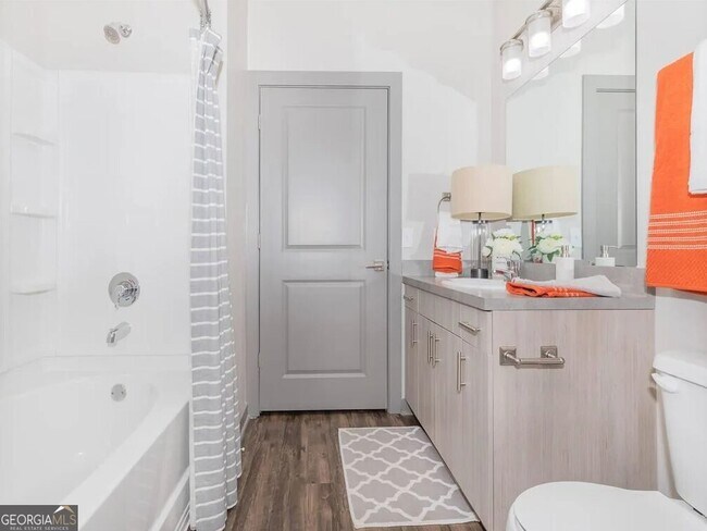 Photo - 2080 One White Oak Ln Unidad 5407