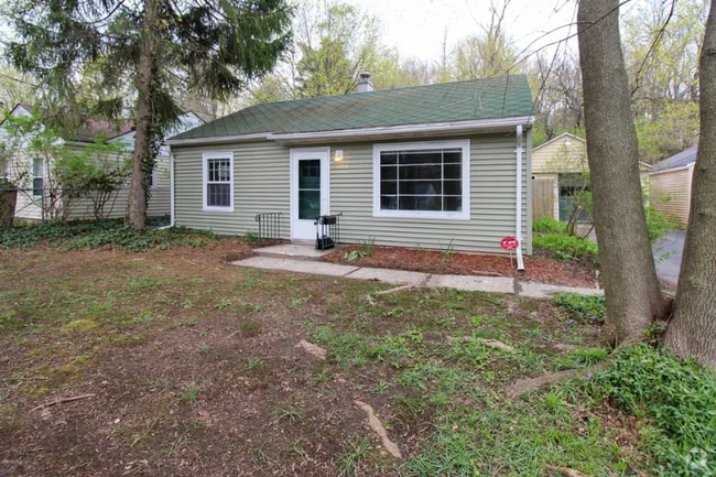 Building Photo - 2314 Hillsdale Ave Rental