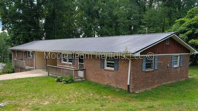 Building Photo - 182 Ewart Dr Unit 182 Ewart Dr