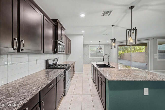 Building Photo - 1041 Glen Canyon Dr