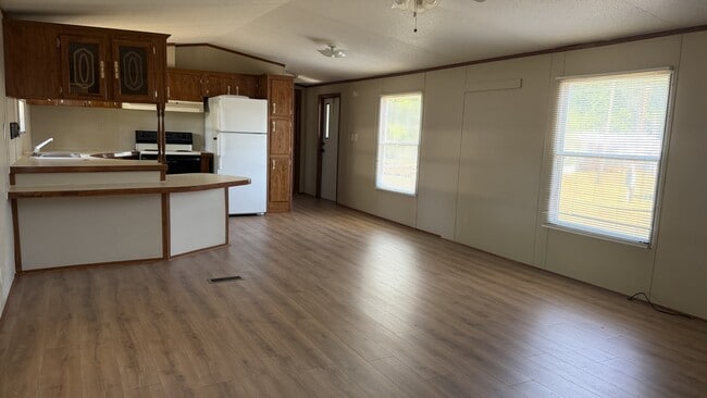 Photo - 1518 Lee County Rd 270
