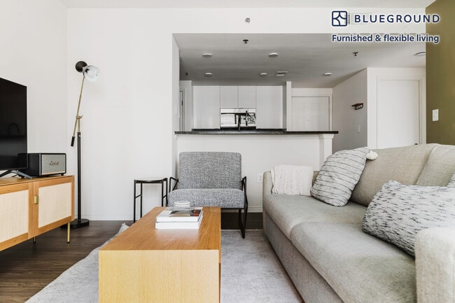 Photo - 850 N Randolph St Unit FL9-ID951